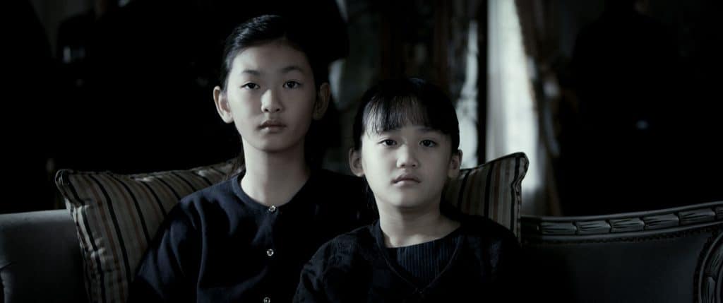 Mei Xi and Mei Yue as children